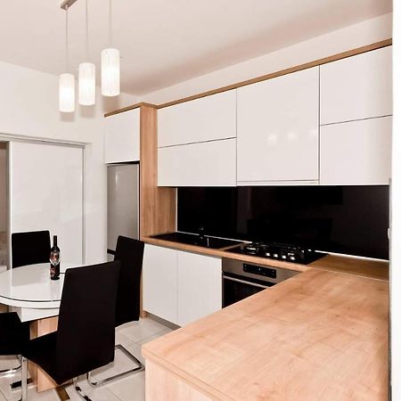 Apartment White Pearl Ražanac Esterno foto